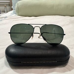 Ray-Ban Aviator Sunglasses with Green Lenses